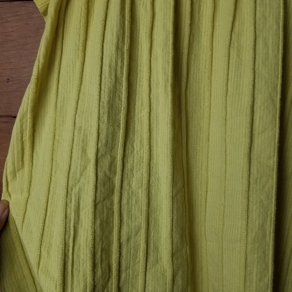 Altar'd state floral embroidered sleeveless top size S - Picture 6 of 7